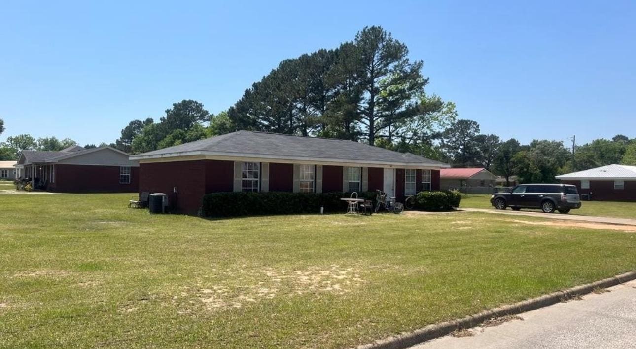 Photo - 301 Terrace Dr House
