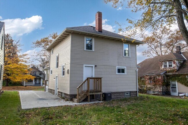 Photo - 15925 Friend Ave
