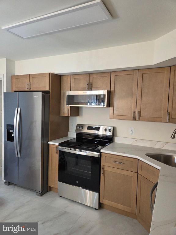 Photo - 3125 Sonia Trail