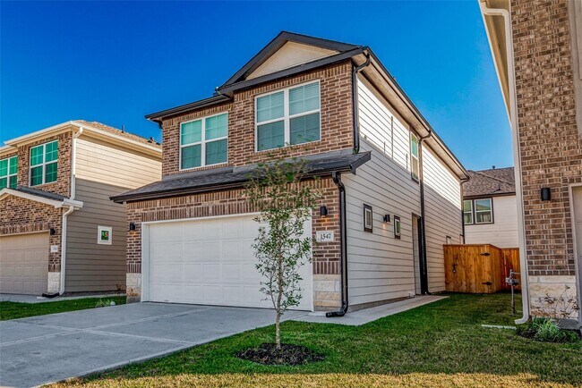 Photo - 1547 Revolution Way