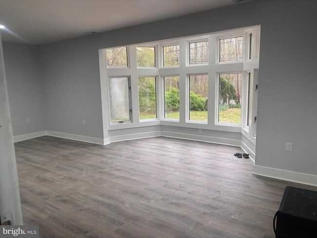 Photo - 308 Whitehall Rd