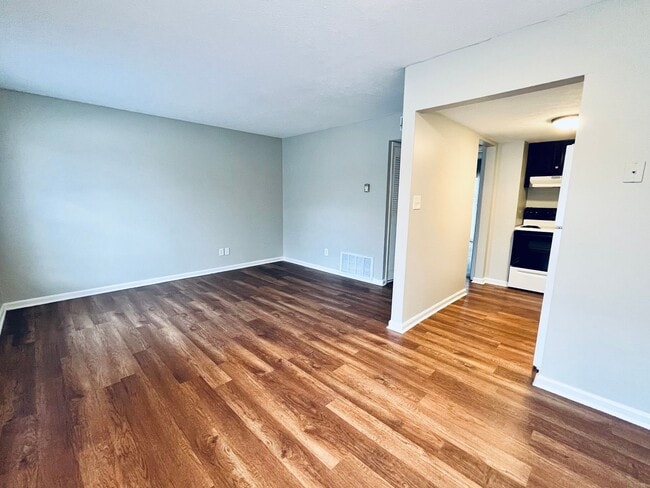 Town Pointe Apartments