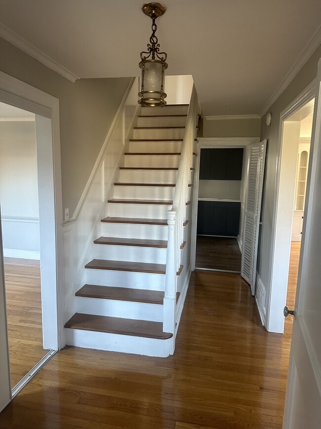 Photo - 530 Bellevue Rd