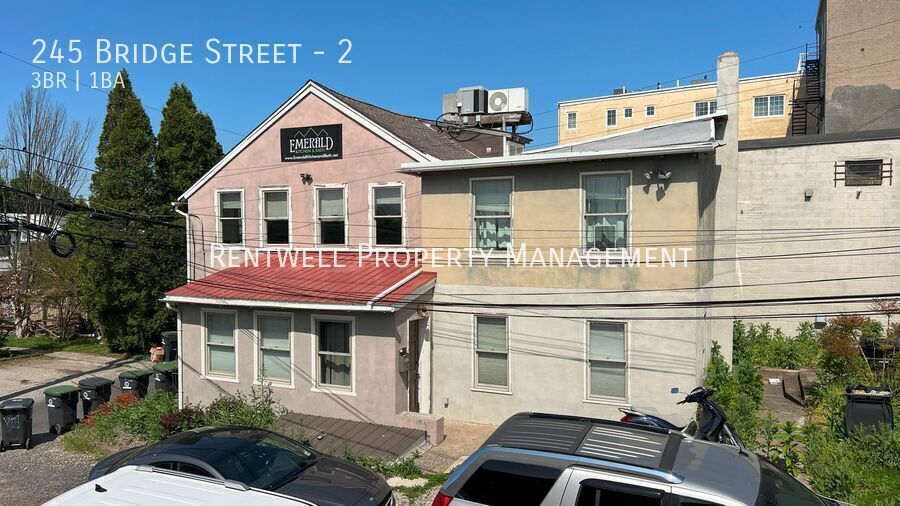 Photo - 245 Bridge St Unit 2