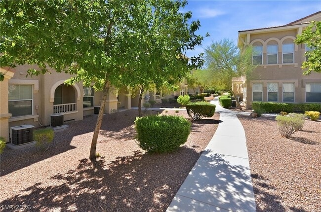 Building Photo - 10550 W Alexander Rd Unit 1189