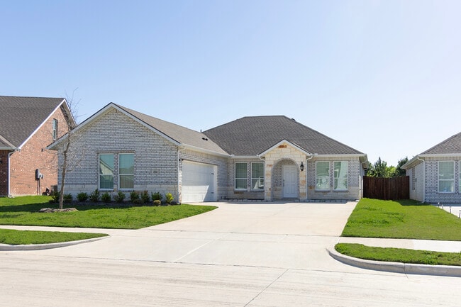 Building Photo - 266 Rutgers Ave