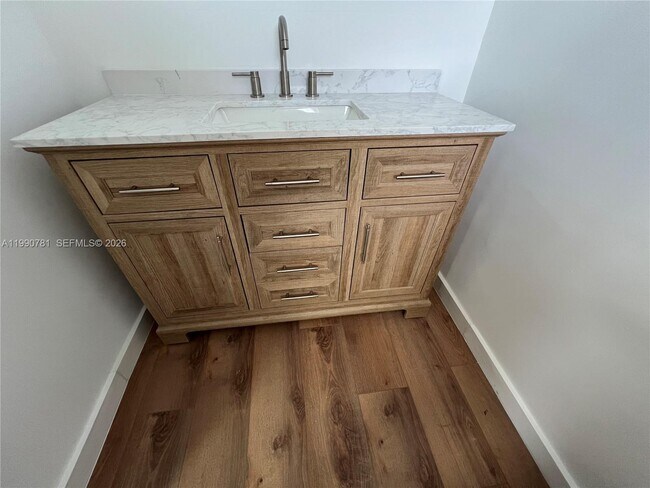 Photo - 1540 NE 191st St Unit 122