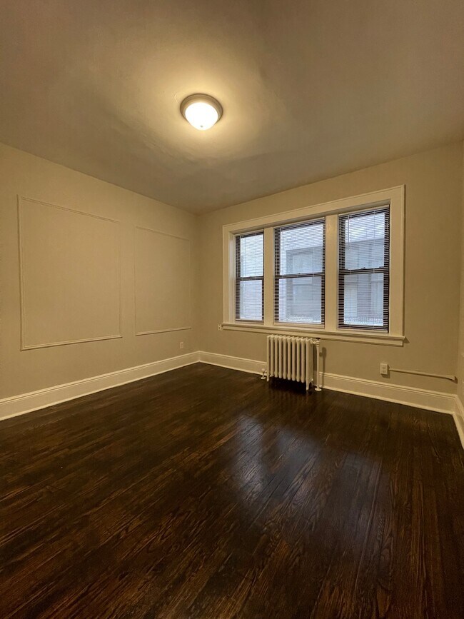 Photo - 300-308 Valley Brook Ave