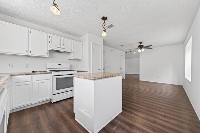 Photo - 11718 Inga Ln