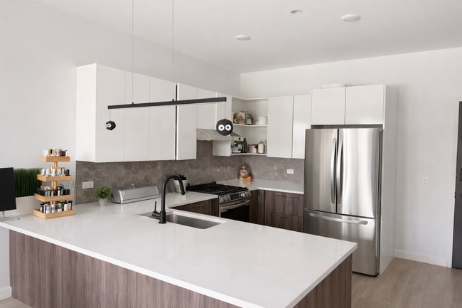 Photo - 948 W Sunnyside Ave Unit 404