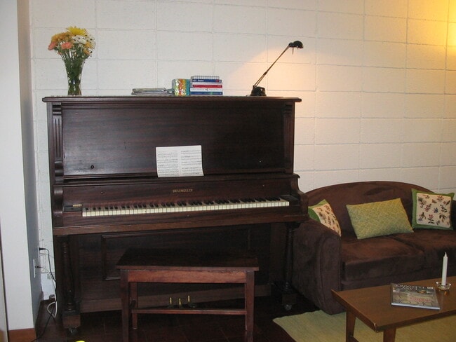 Photo - 35 Trowbridge St Unit 6A