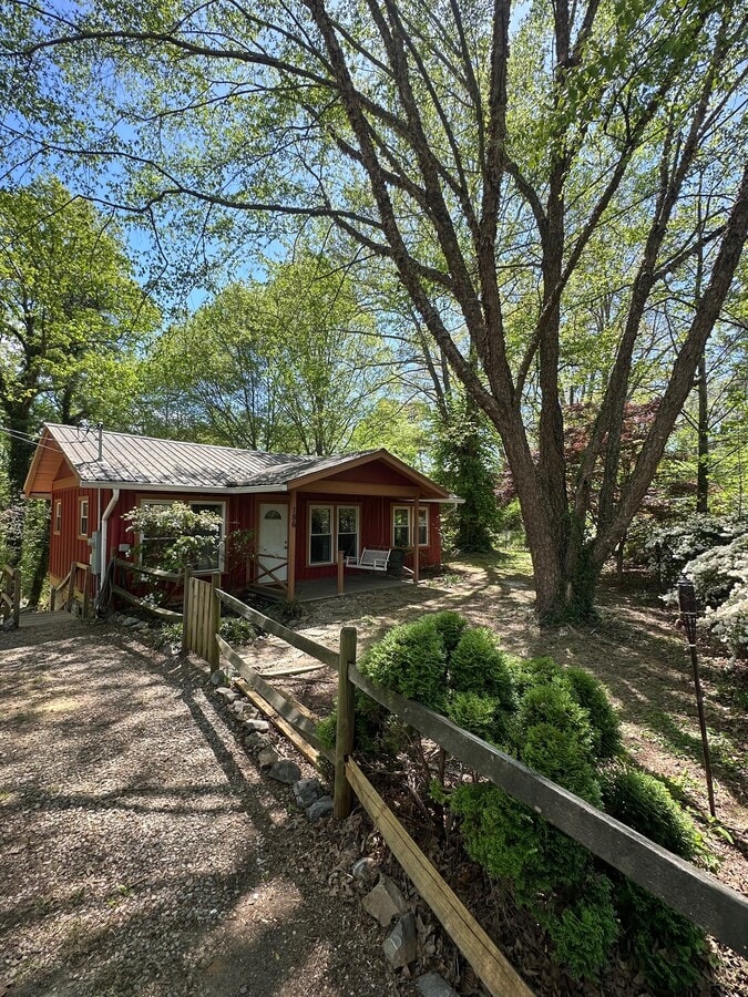 Photo - 186 Pisgah View Rd