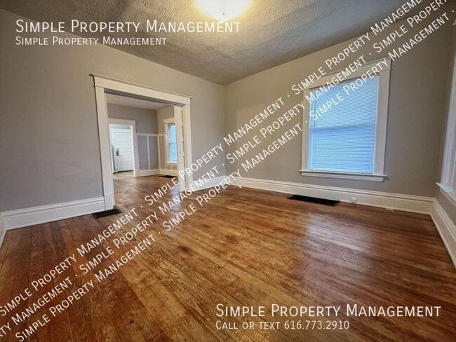 Photo - 1036 Lafayette Ave NE Unidad 1