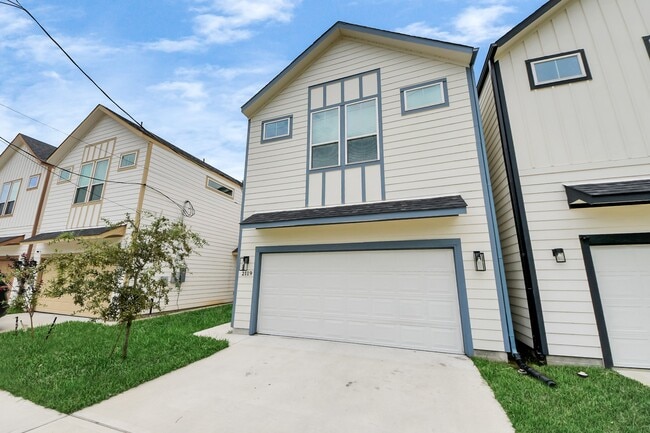 Building Photo - 2119 Esther Dr Rental