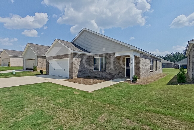 Photo - 131 Denise Dr