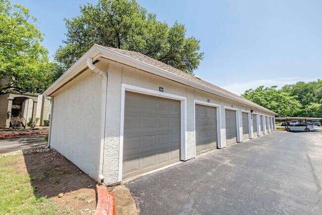 Photo - 12113 Metric Blvd Unit 1033