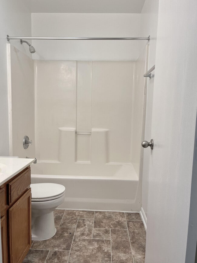 Fox Pointe Apartments For Rent in Aurora, IL