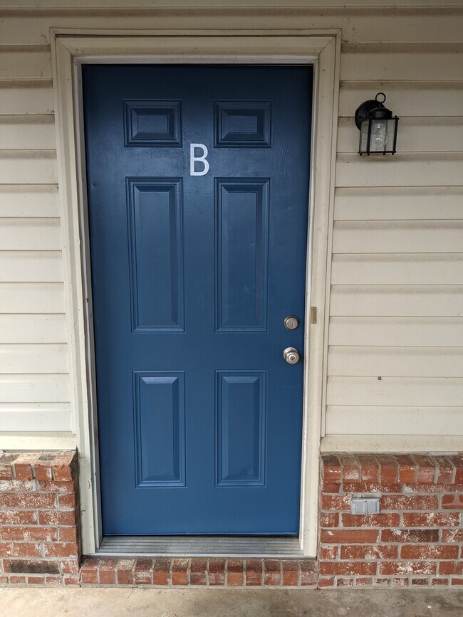 1406 Hartje Ln
