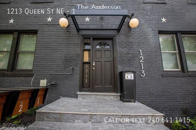 Photo - 1213 Queen St NE Unit 1