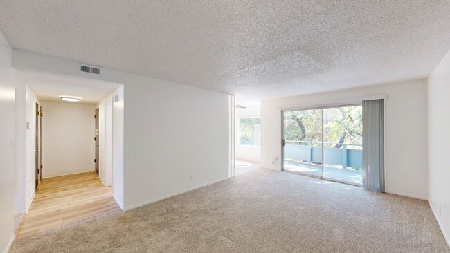 Photo - 823 Las Gallinas Ave Unit 305