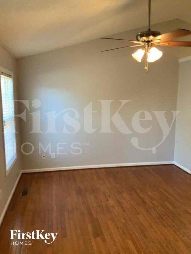 Photo - 57 Ledbetter Pl