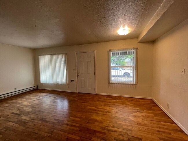 Photo - 870e24 Unit 880