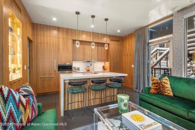 Photo - 434 E Main St Unit 203