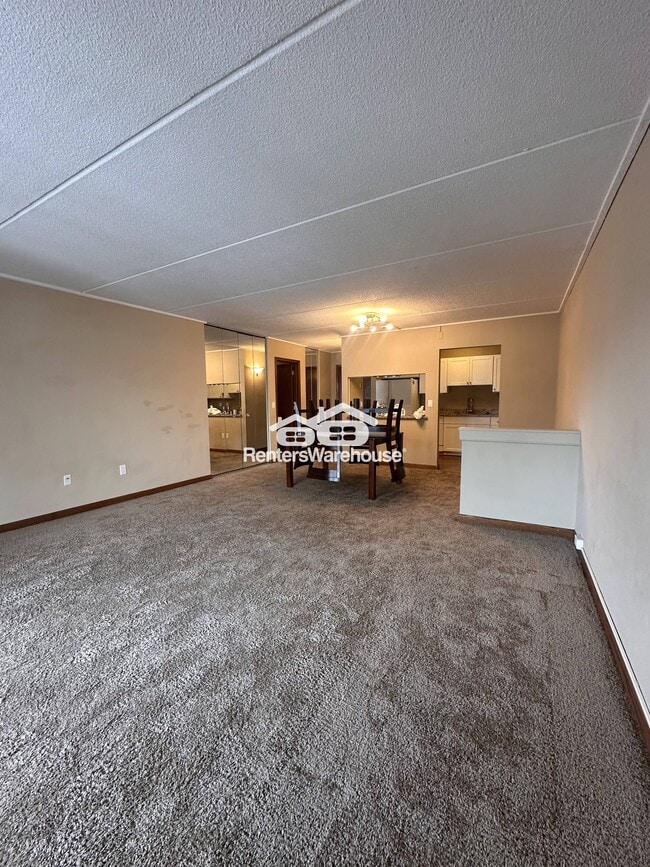 Photo - 10401 Cedar Lk Rd S Unit 505