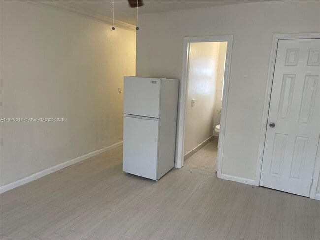 Building Photo - 4740 NW 7th Ave Unit 1 Rental