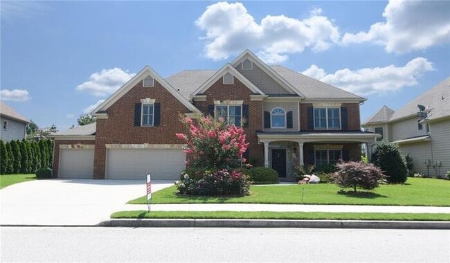 Building Photo - A stunning 5-bedroom, 4-bathroom home in B...