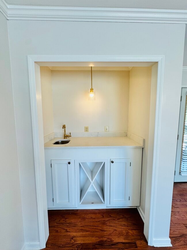 Photo - 3037 Dupree Dr SW