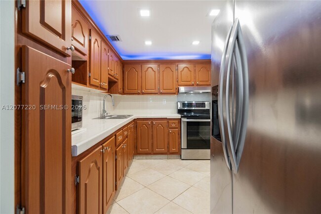 Photo - 16740 NE 9th Ave Unit 604