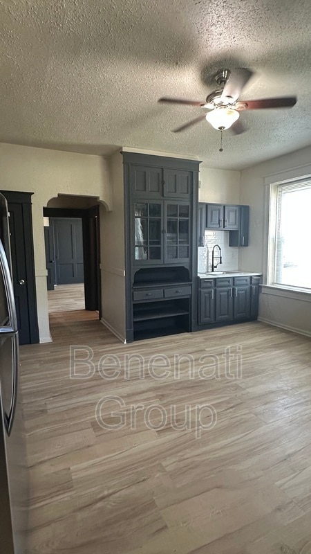 Photo - 2927 Nebraska Ave Unit 2F
