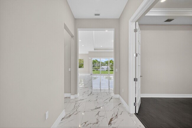 Photo - 10904 Stellar Cir