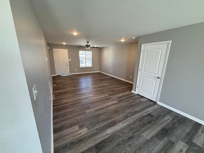 Photo - 2325 Tanksley Way