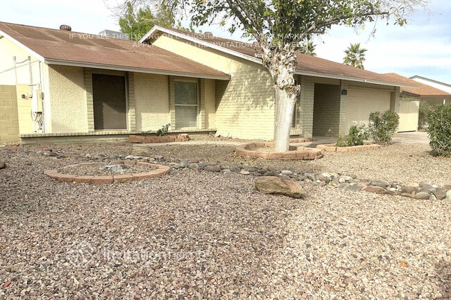 Building Photo - 2122 E Frye Rd