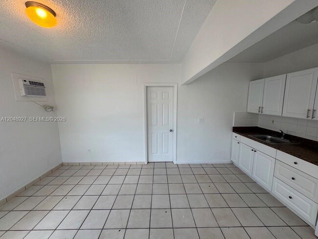 Photo - 1236 NW 33rd Ave Unit 1