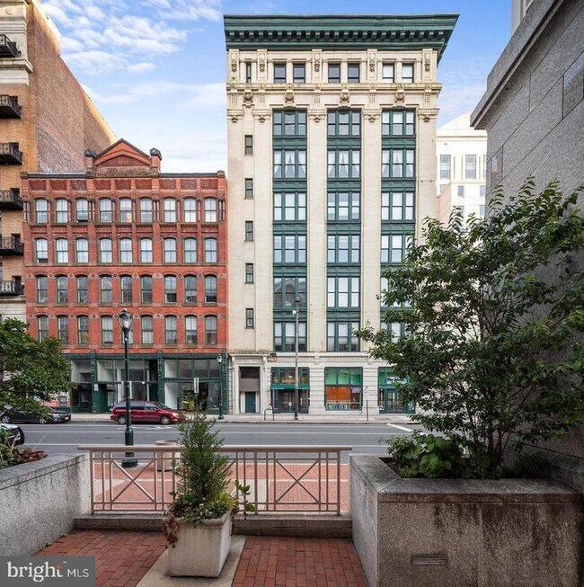 Building Photo - 1228-32 Arch St Unit 7B Rental