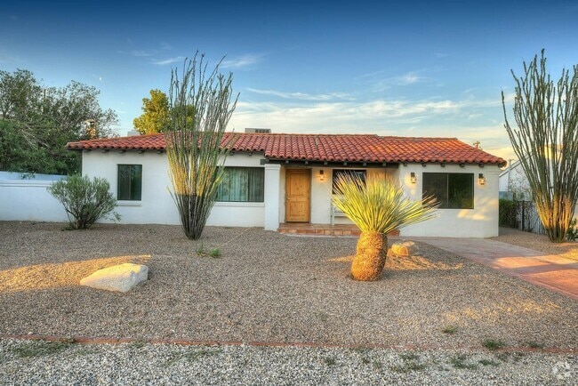 Building Photo - Sam Hughes Charm Pre Lease  August 2025 Rental
