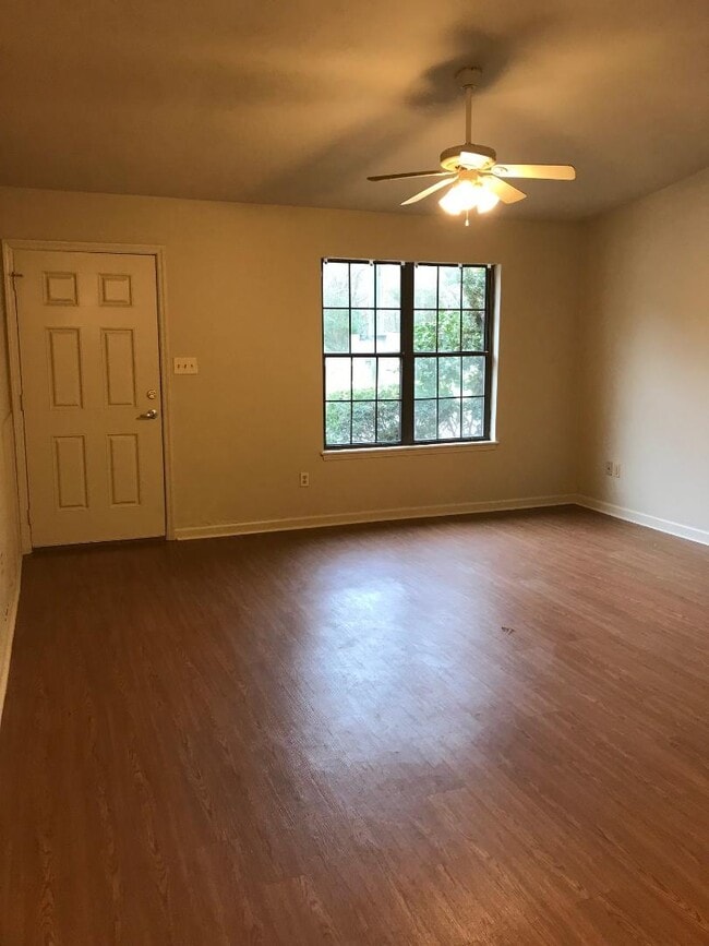 Photo - 3086 Mission Rd