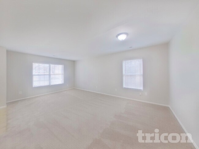 Photo - 2801 Buckleigh Dr