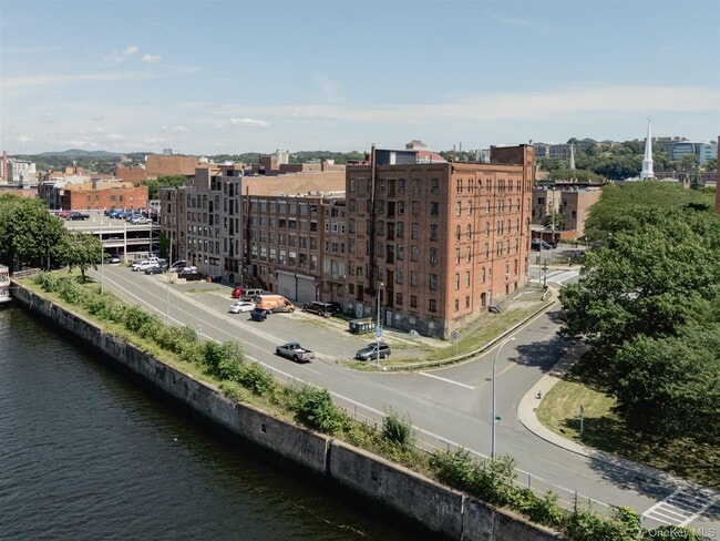 Photo - 155 River St Unit 3C
