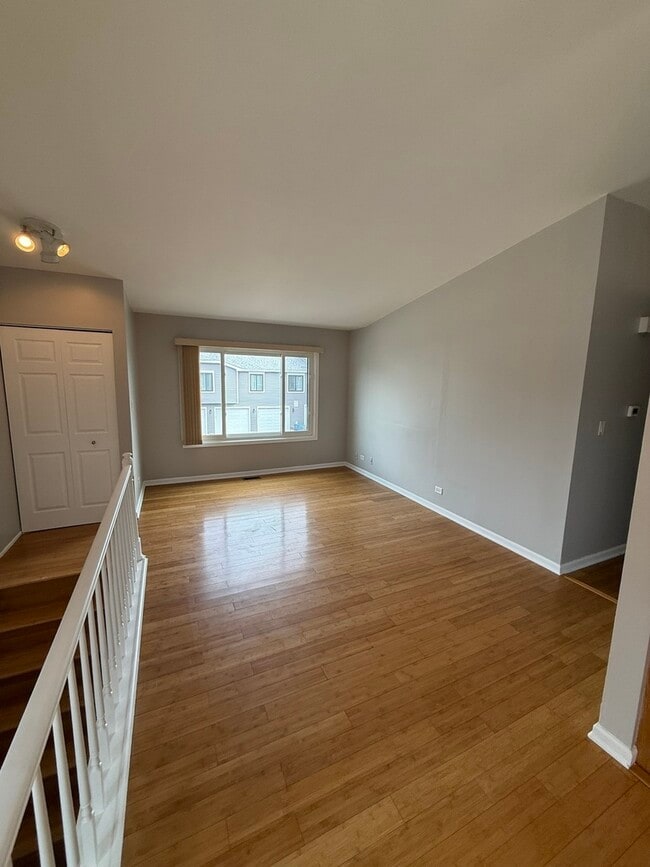 Photo - 1010 Hayes Ct Unit 1010