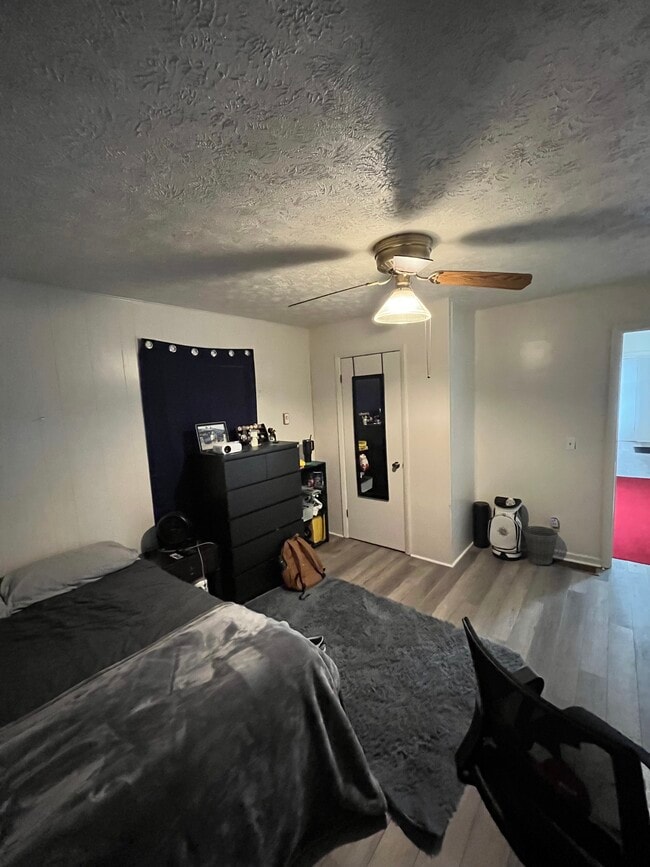 Photo - 315 Emming St