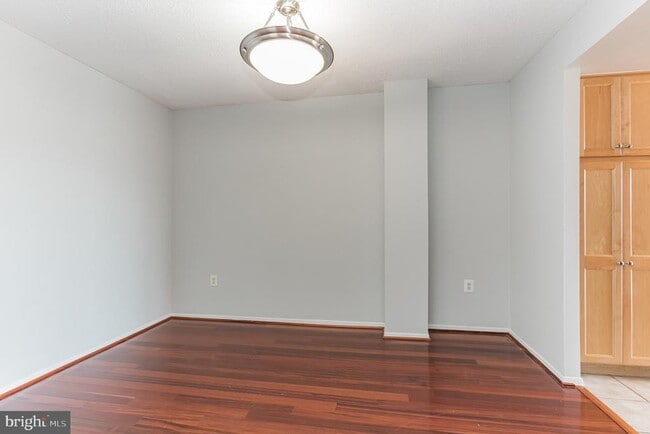 Photo - 4500 S Four Mile Run Dr Unit 520