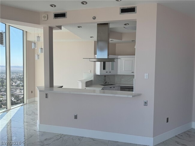 Photo - 2777 Paradise Rd Unit 3605