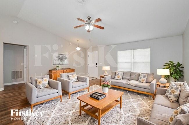Photo - 739 N Midland Dr