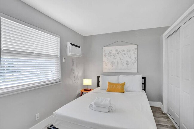 Photo - 50 Davie Blvd Unidad SI FL2-ID1503960P