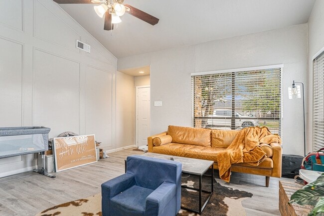 Photo - 2201 Jackson Cir