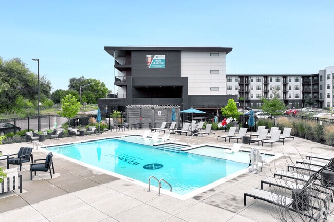 Building Photo - Wesmont Rental